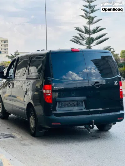 Hyundai H1 Standard 3