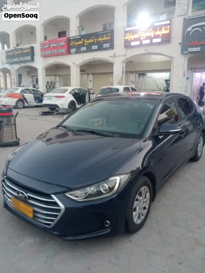 Hyundai Elantra SEL 2