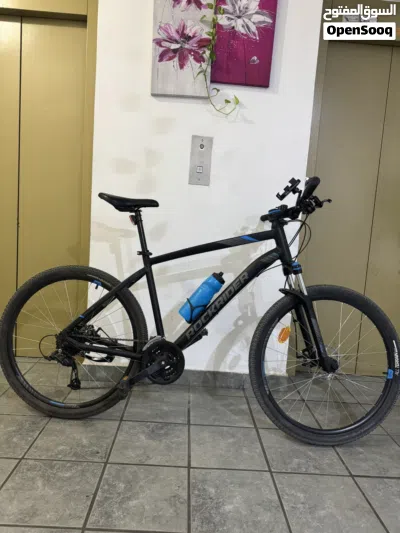 Rockrider ST 520 : 27.5 • B'TWIN Mega 36 rear derailleur. • Shimano rear cassette. XL 2