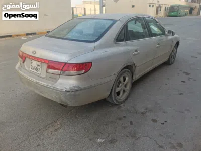 هيونداي ازيرا Standard 2