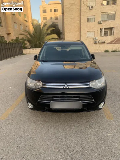 Mitsubishi Outlander GLS 2