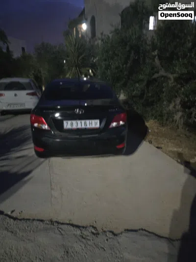 Hyundai Accent Standard 4
