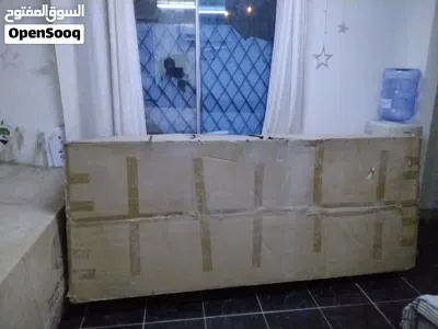 طقم ثمانيه اشخاص جديد غير مفتوح بالكرتون مغلف معه كشنات لون كحلي 3