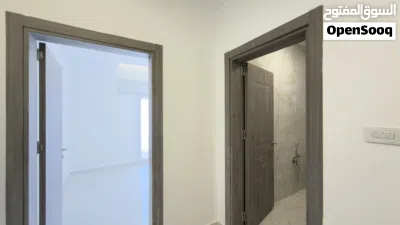 شقه ارضيه للبيع بسعر مناسب في السراج 3