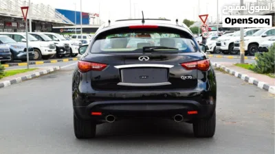 إنفينيتي QX70 Sport 2
