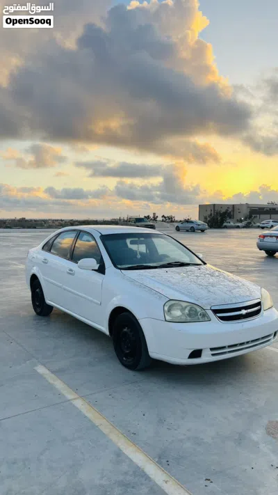 Chevrolet Optra LS 4