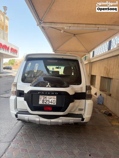 ميتسوبيشي باجيرو GLS 2