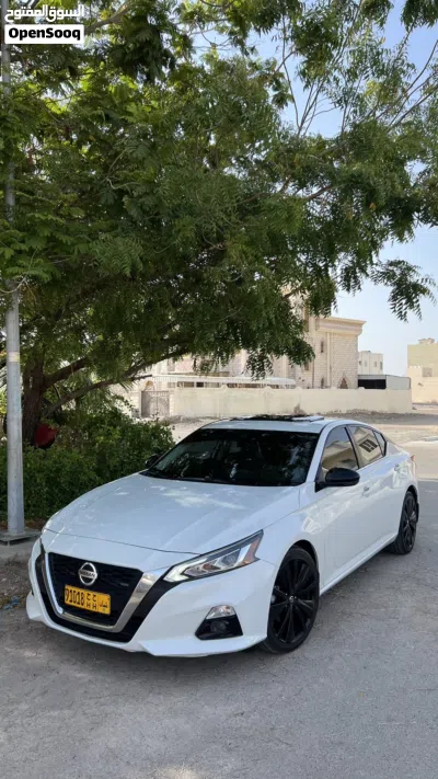 نيسان التيما SR 2