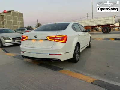 كيا كادينزا Limited 3