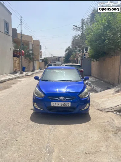 Hyundai Accent Standard 3