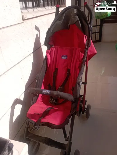 عربايه اطفال نوع CHICCO الاصلي بحاله جيده جدا مناسبه من عمر ٱشهر إلى عمر 5 سنوات تقريبا 2