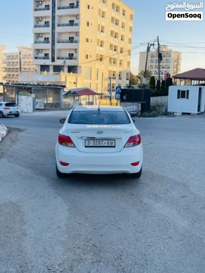 هيونداي اكسنت Standard 4