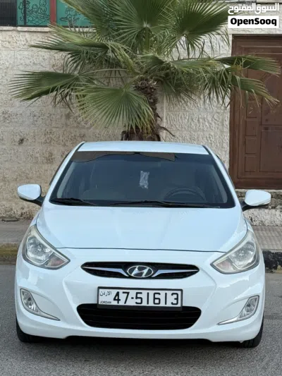 Hyundai Accent Standard 2