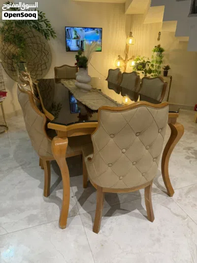 ميز طعام خشب وزجاج 4
