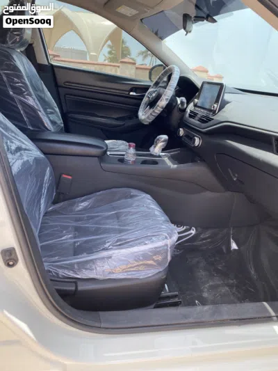 Nissan Altima S 4
