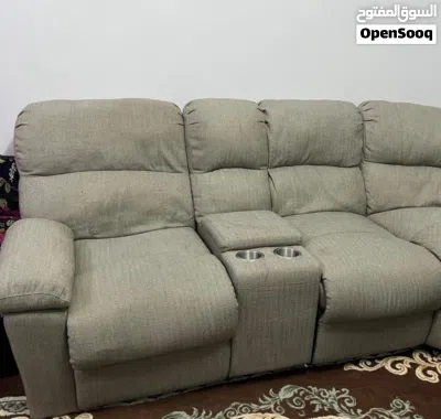 Recliner Sofa in very good condition 4
