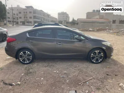 Kia Cerato EX 4
