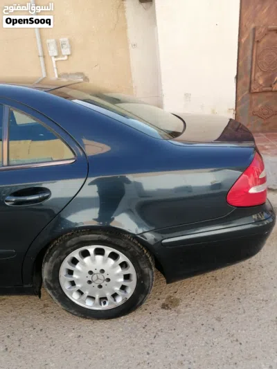 Mercedes Benz E-Class E 200 3