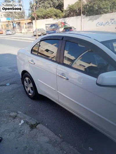 ميتسوبيشي لانسر GLX 4