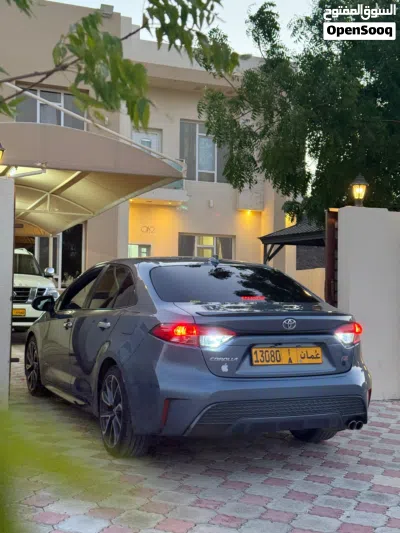 Toyota Corolla SE 2