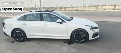 Kia K5 EX 2