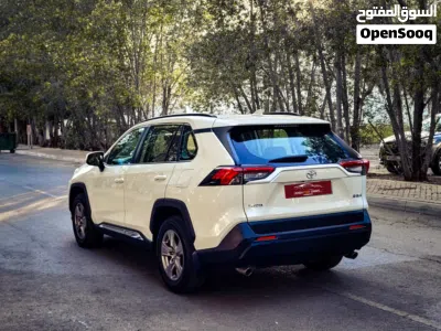 Toyota RAV 4 EXR 4