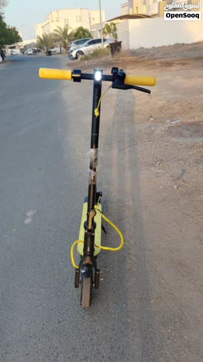 سكوتر شركة كروني إصدار الاخير نظيف جدآ 3