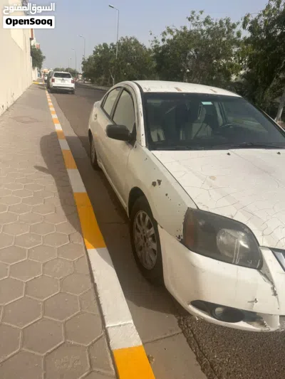 ميتسوبيشي جالنت Standard 2