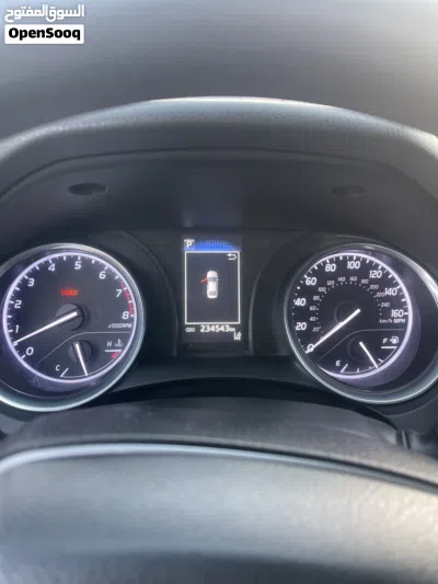 Toyota Camry LE 4