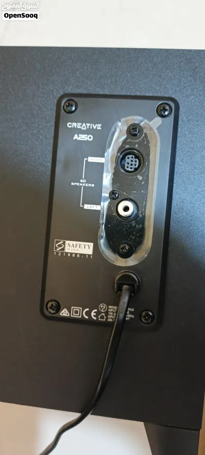 للبيع سماعات Creative A250 (نظام 2.1) غنية عن التعريف المواصفات والميزات: نظام الصوت: 2.1 عبارة عن س 4