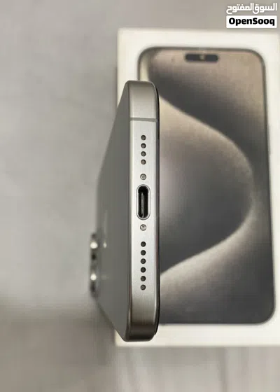 15 Pro Max Titanium 4