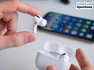 سماعات air pods pro تتميز بالغاء الضجيج النشط نمط شفافيه الصوت الصوت المخصص والمكاني ميزة عمر بطاريه 3