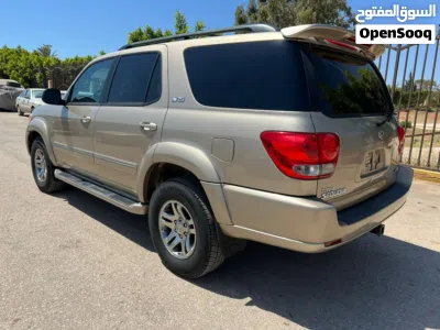 Toyota Sequoia SR 5 4