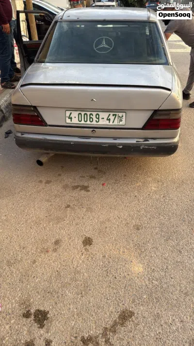 مرسيدس بنز الفئة-E E 200 3