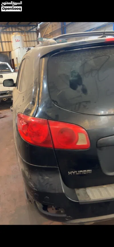 Hyundai Santa Fe Limited 4