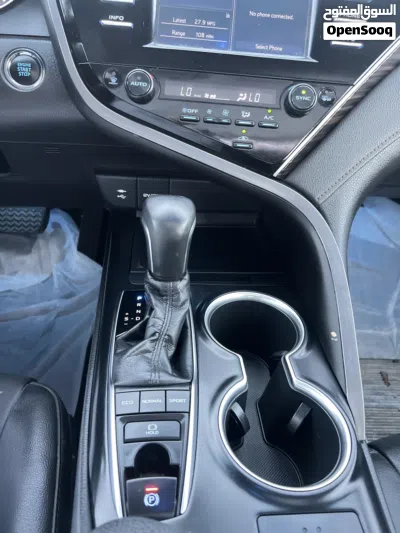 Toyota Camry XLE 3