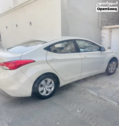 Hyundai Elantra GL 3