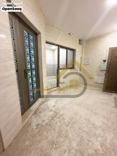 دار ارضي للايجار في منطقة حي الرضا , المساحة 180 2