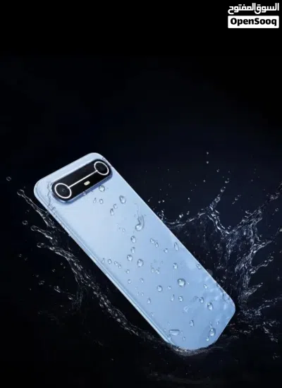 هاتف Tecno Pova Slim 5G يتميز بتصميم نحيف للغاية بسمك 5.95 مم وشاشة AMOLED بتردد 144 هرتز. 3