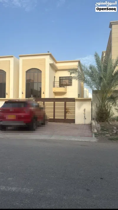 فيلا للبيع بالمعبيلة السابعة مقابل بنك مسقط 2