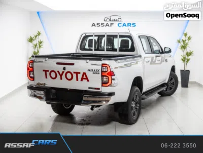 Toyota Hilux Standard 2