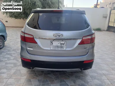 Hyundai Santa Fe Limited 4