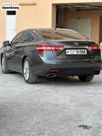 Toyota Avalon XLE 3