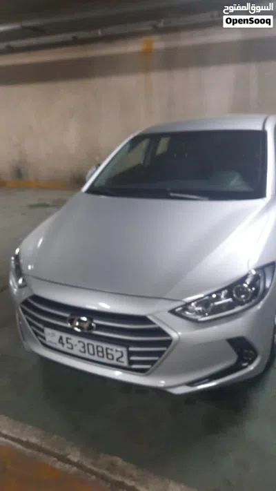 Hyundai Avante SE 4