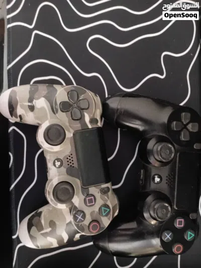 سلام عليكم PS4 شبه نضيف استعمل نضيف جهاز اصلي 3