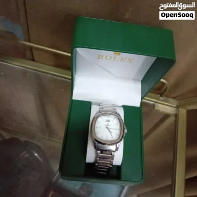 ساعه حلوه زينه وقابل للتفاوض ساعه جديده 3
