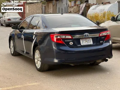 Toyota Camry XLE 3