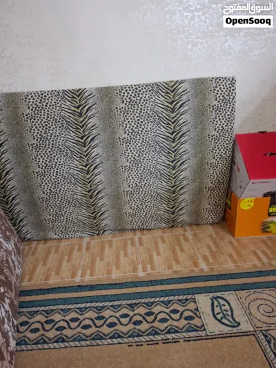 فرشة مزدوجة ضغط بسعر 30 دينار قابل للتفاوض مع وجه فرشة الفرشة مستعملة استعمال بسيط بس جديدة 2