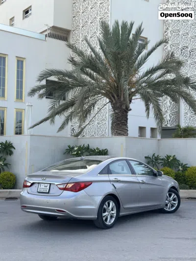 Hyundai Sonata Standard 3