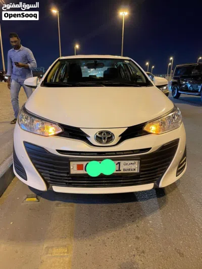 Toyota Yaris Basic 3